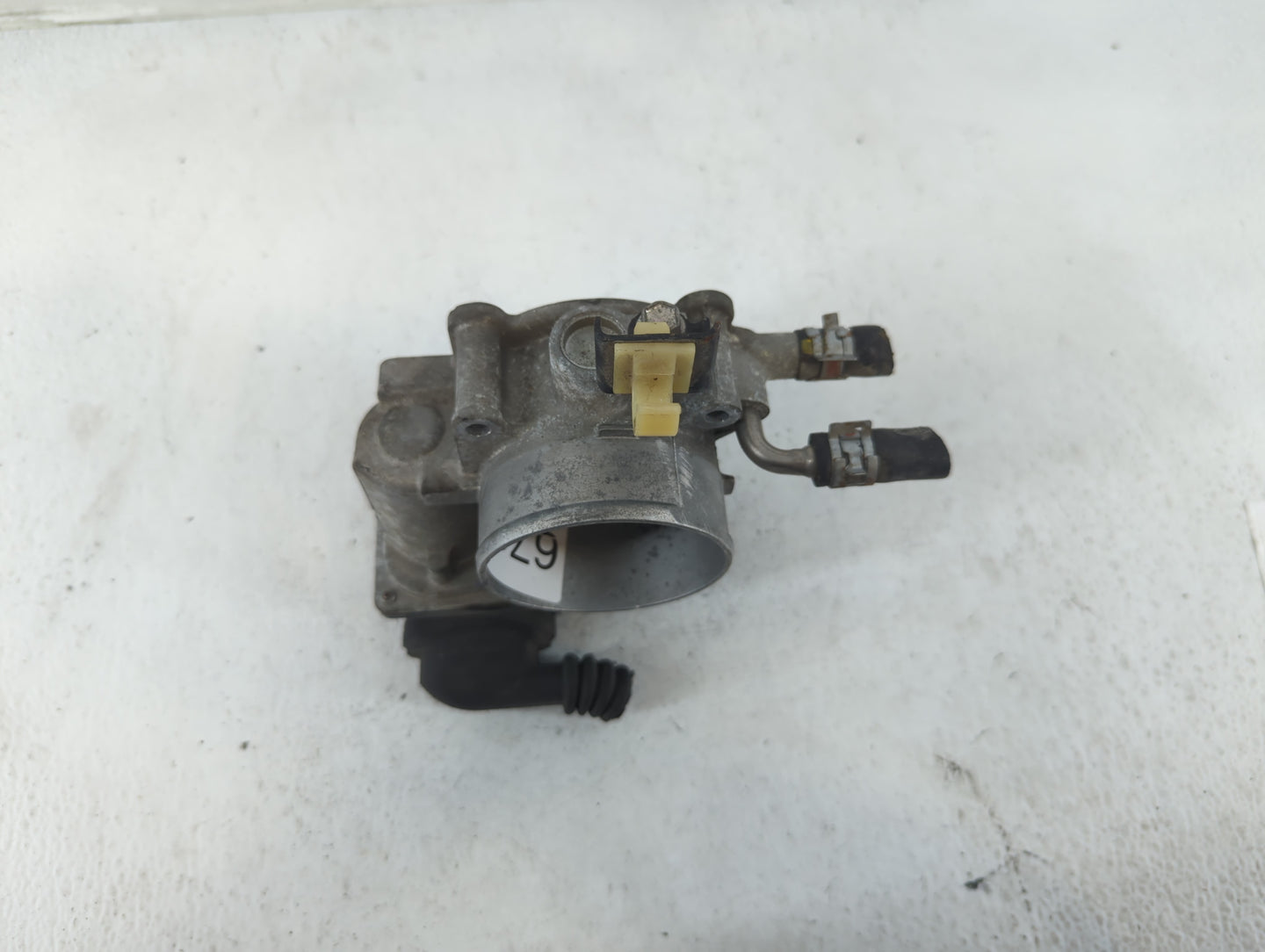 2010-2017 Toyota Camry Throttle Body P/N:22030-0V010 Fits Fits 2009 2010 2011 2012 2013 2014 2015 2016 2017 2018 2019 OEM Us