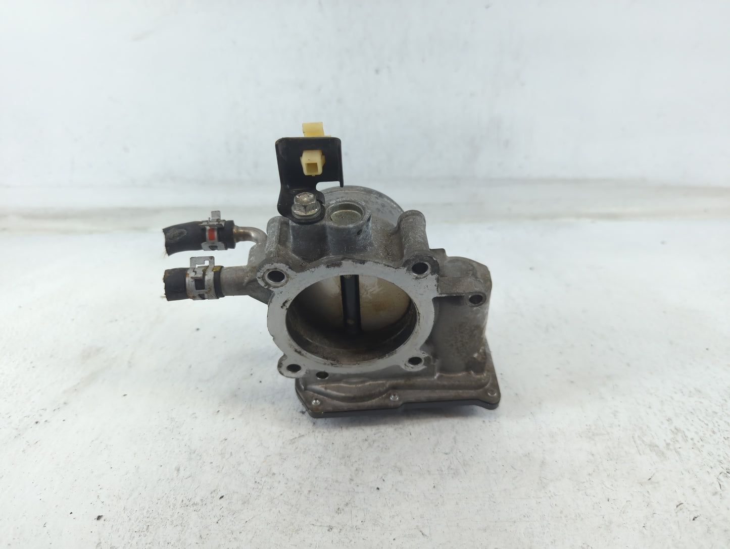 2010-2017 Toyota Camry Throttle Body P/N:22030-0V010 Fits Fits 2009 2010 2011 2012 2013 2014 2015 2016 2017 2018 2019 OEM Us