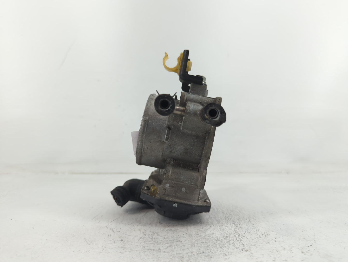 2010-2017 Toyota Camry Throttle Body P/N:22030-0V010 Fits Fits 2009 2010 2011 2012 2013 2014 2015 2016 2017 2018 2019 OEM Us