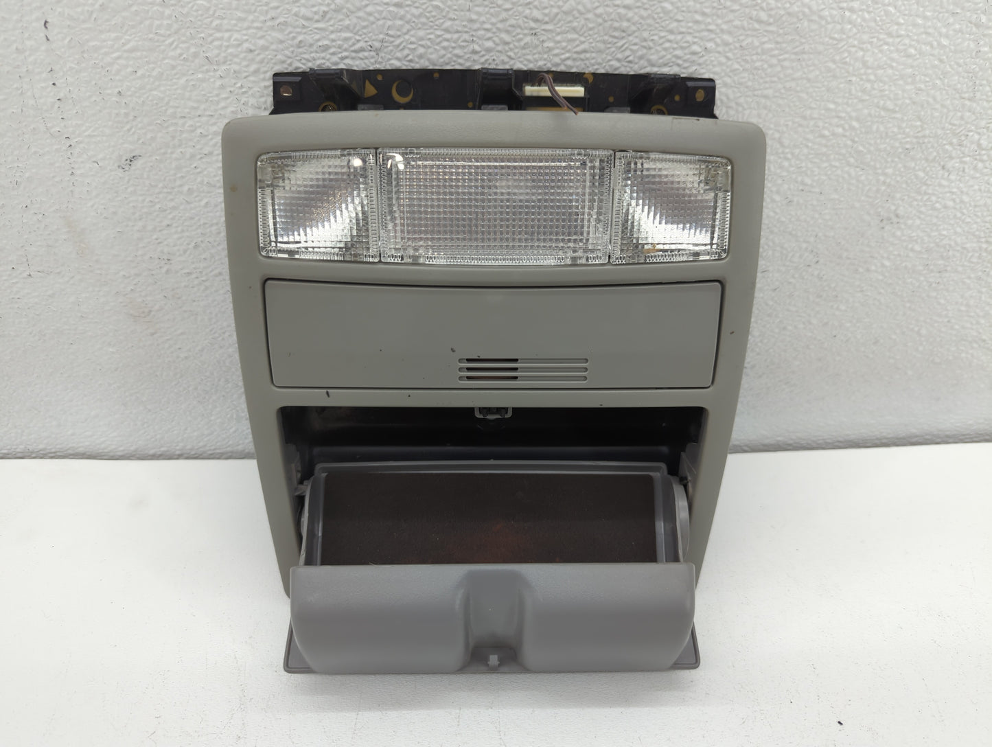 2011 Toyota Camry Overhead Roof Console 690511 - Oemusedautoparts1.com