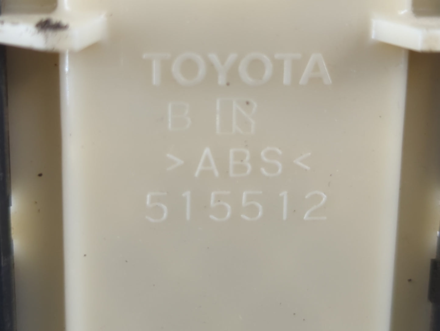 2010-2011 Toyota Camry Master Power Window Switch Replacement Driver Side Left P/N:515512 Fits OEM Used Auto Parts - Oemused