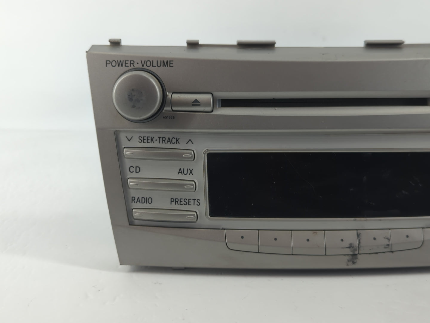 2010-2011 Toyota Camry Radio AM FM Cd Player Receiver Replacement P/N:86120-06700 Fits Fits 2010 2011 OEM Used Auto Parts - 