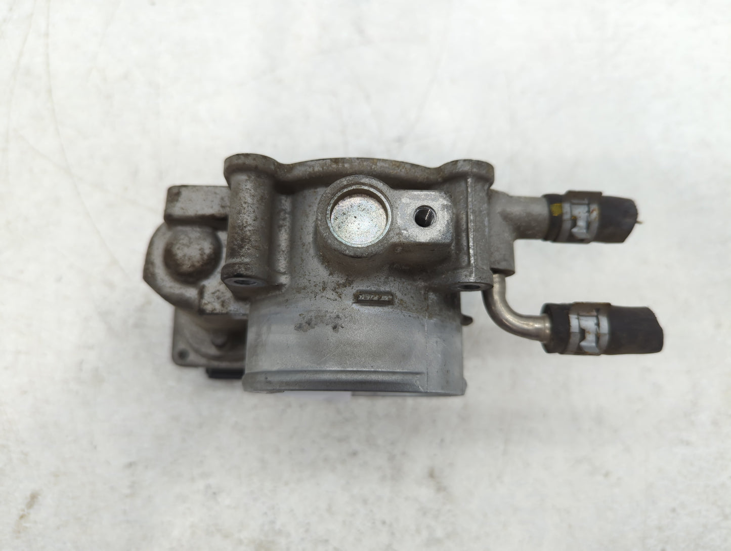 2010-2017 Toyota Camry Throttle Body P/N:22030-0V010 Fits Fits 2009 2010 2011 2012 2013 2014 2015 2016 2017 2018 2019 OEM Us