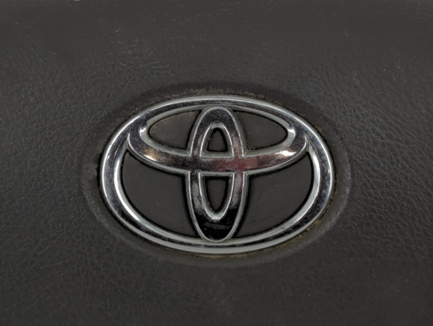 2007-2011 Toyota Camry Air Bag Driver Left Steering Wheel Mounted P/N:Z2EE1051087 Fits Fits 2007 2008 2009 2010 2011 OEM Use
