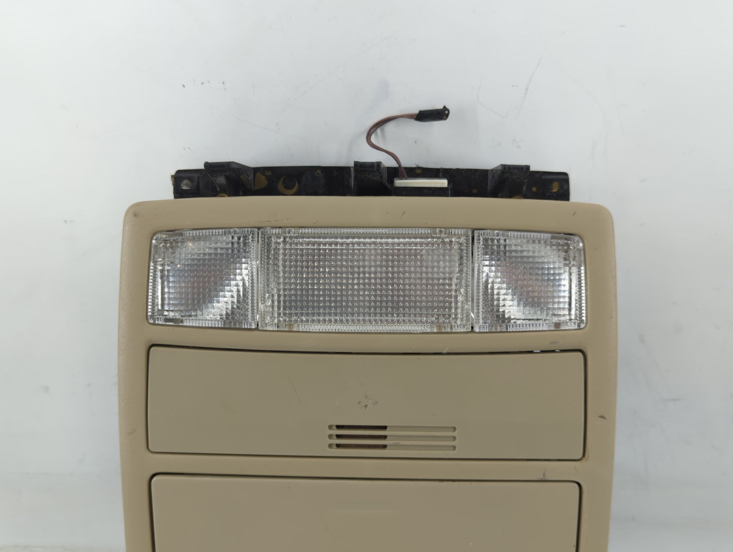 2011 Toyota Camry Overhead Roof Console - Oemusedautoparts1.com