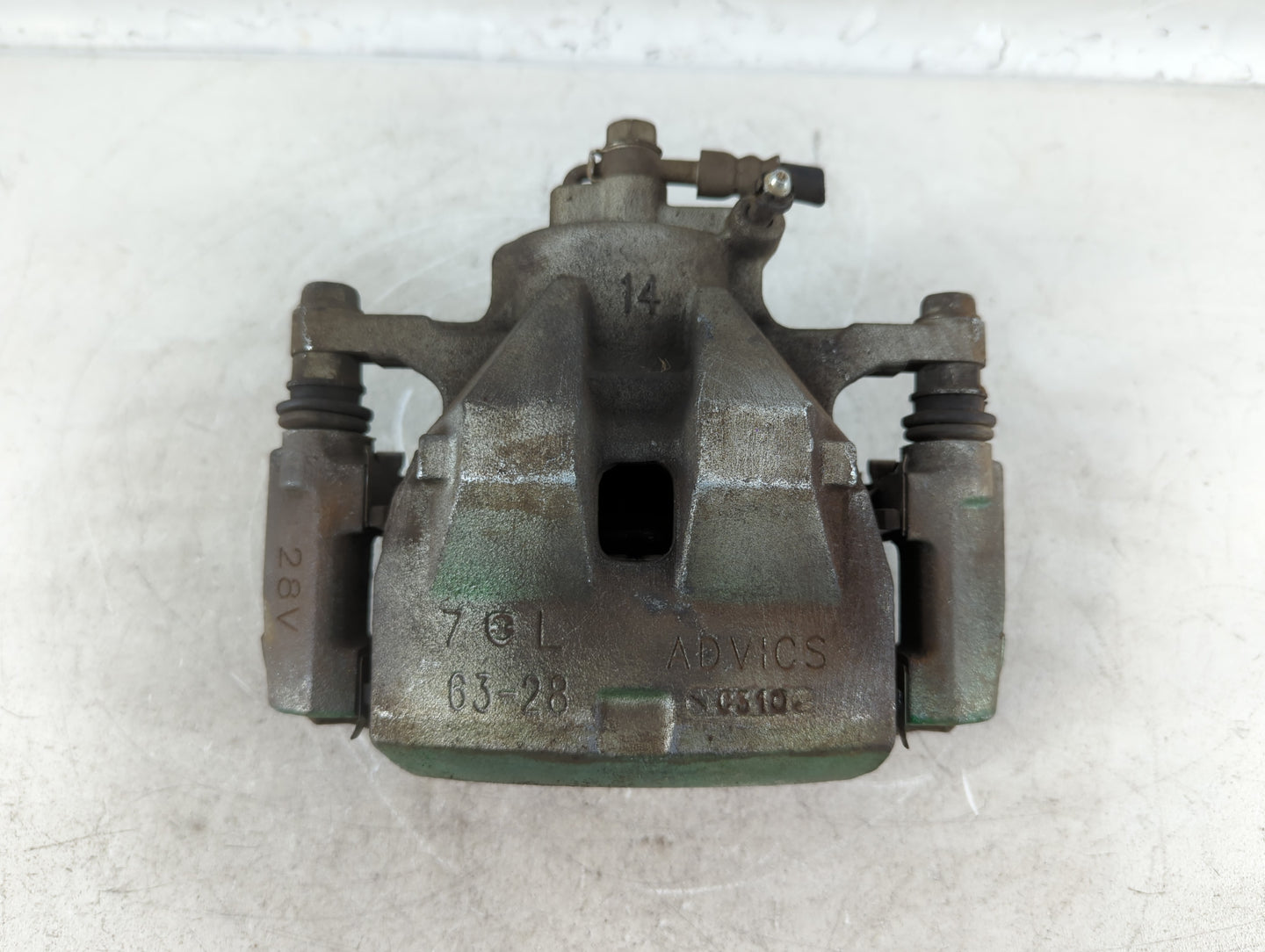 2007-2011 Toyota Camry Front Driver Left Brake Caliper - Oemusedautoparts1.com
