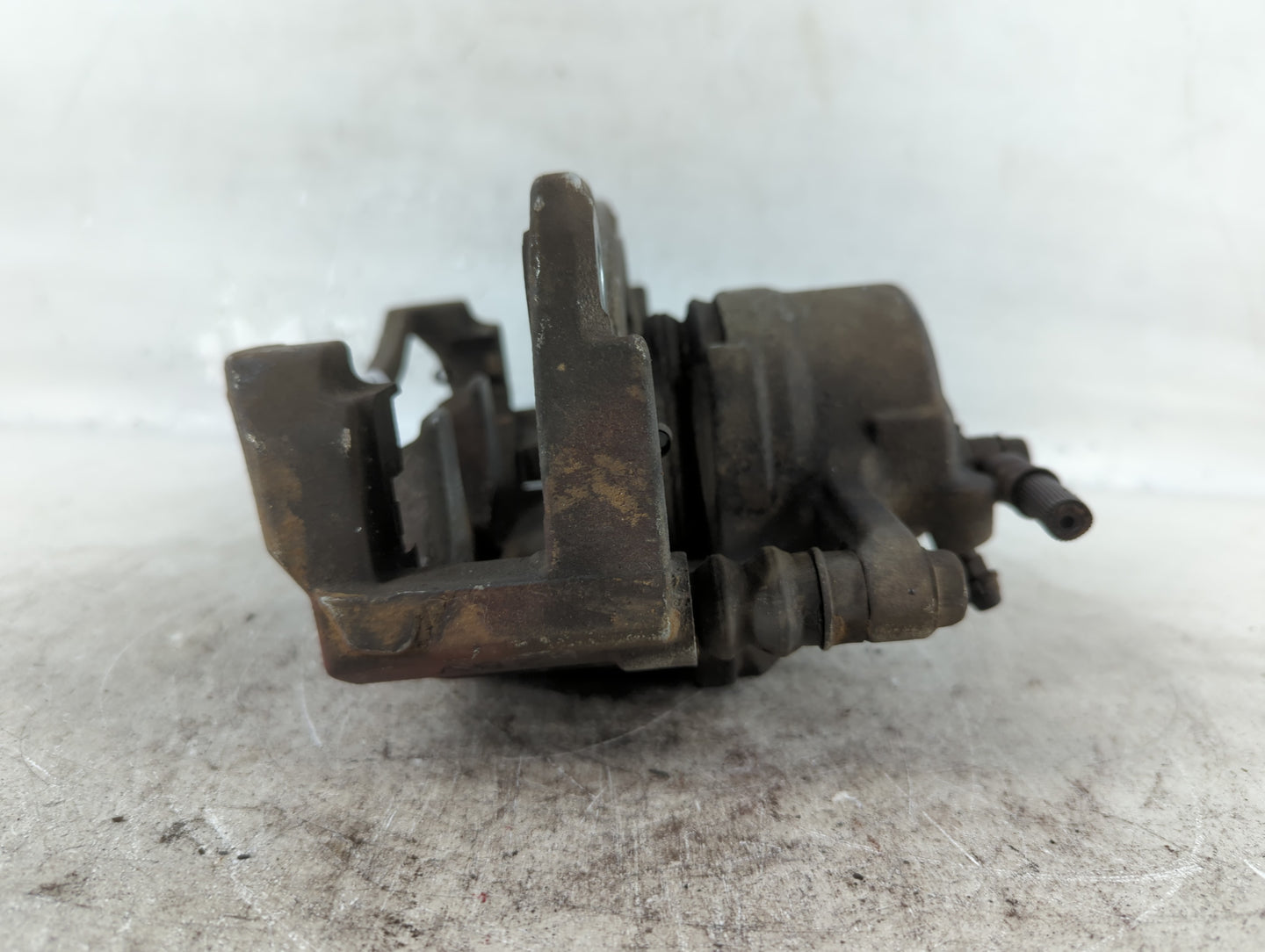 2007-2011 Toyota Camry Front Passenger Right Brake Caliper - Oemusedautoparts1.com