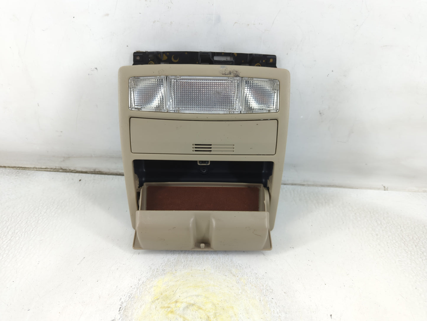 2011 Toyota Camry Overhead Roof Console Interior Dome Light Beige - Oemusedautoparts1.com