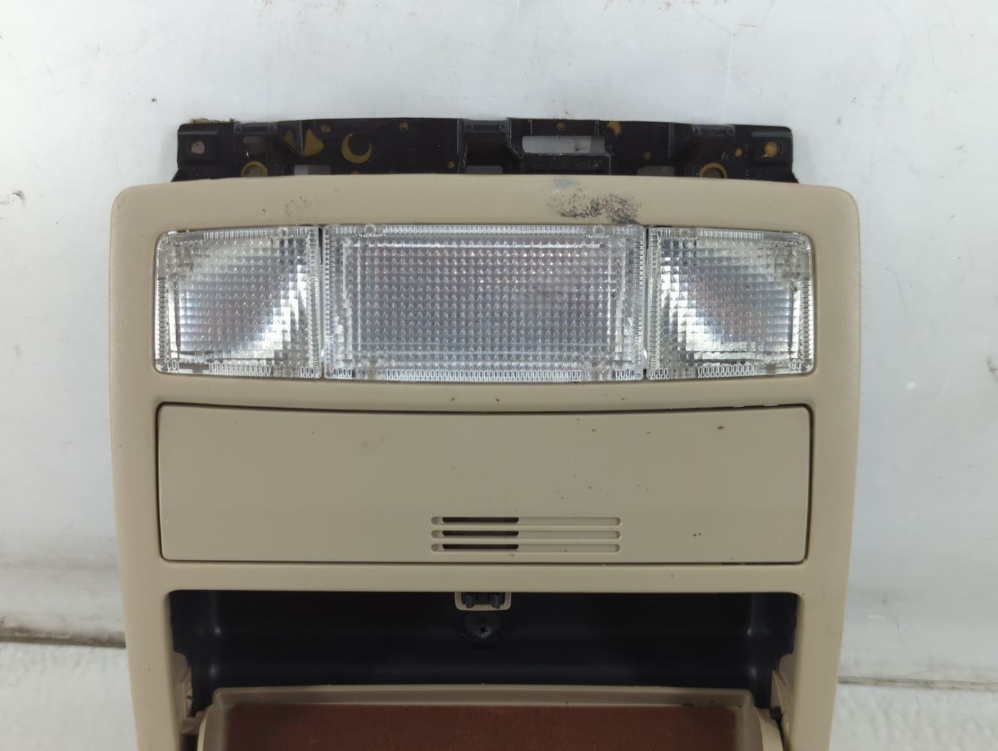 2011 Toyota Camry Overhead Roof Console Interior Dome Light Beige - Oemusedautoparts1.com