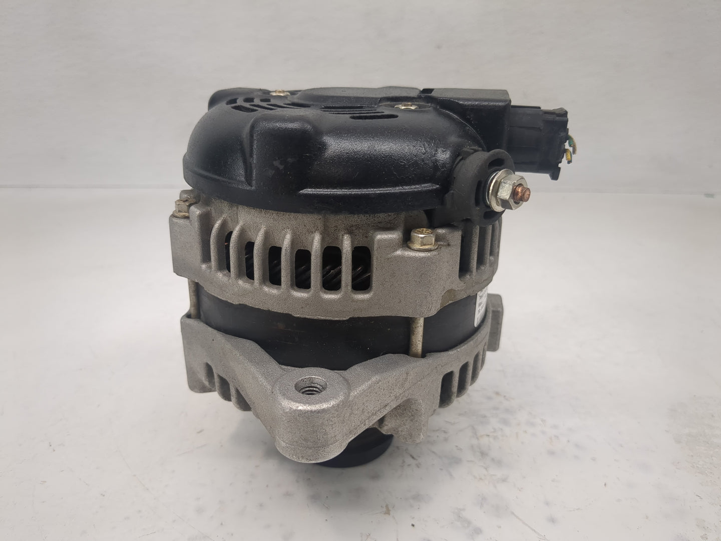 2011-2013 Toyota Corolla Alternator Replacement Generator Charging Assembly Engine OEM Fits Fits 2011 2012 2013 2014 OEM Use