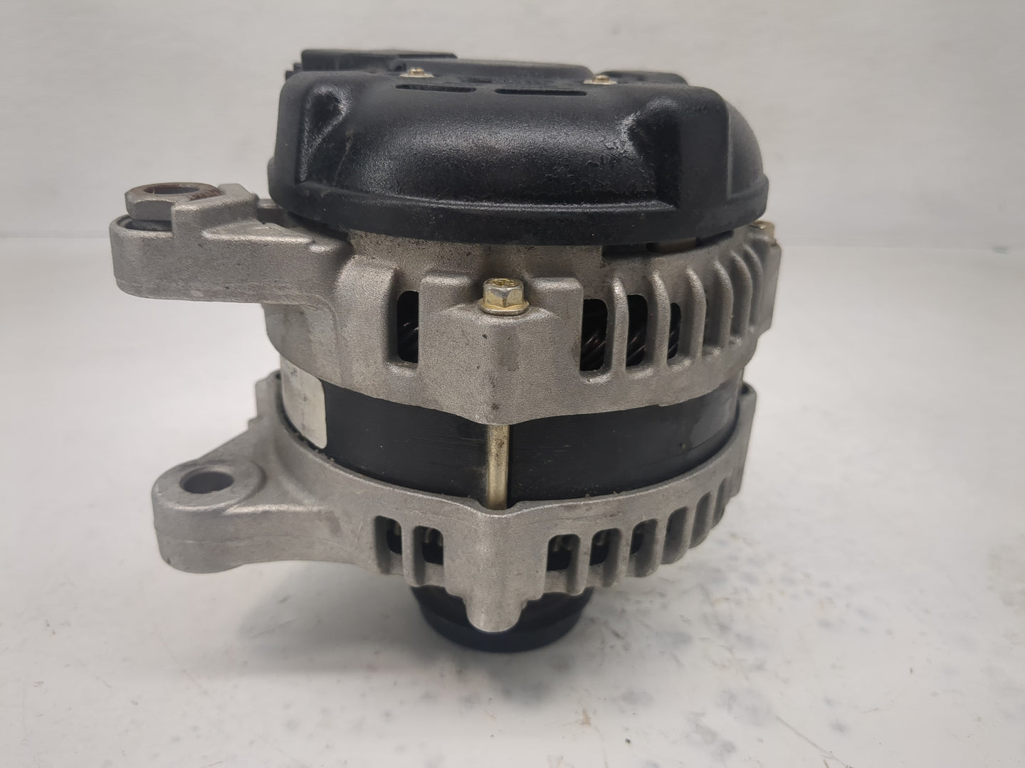 2011-2013 Toyota Corolla Alternator Replacement Generator Charging Assembly Engine OEM Fits Fits 2011 2012 2013 2014 OEM Use