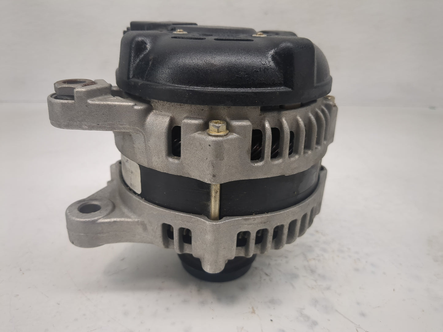 2011-2013 Toyota Corolla Alternator Replacement Generator Charging Assembly Engine OEM Fits Fits 2011 2012 2013 2014 OEM Use