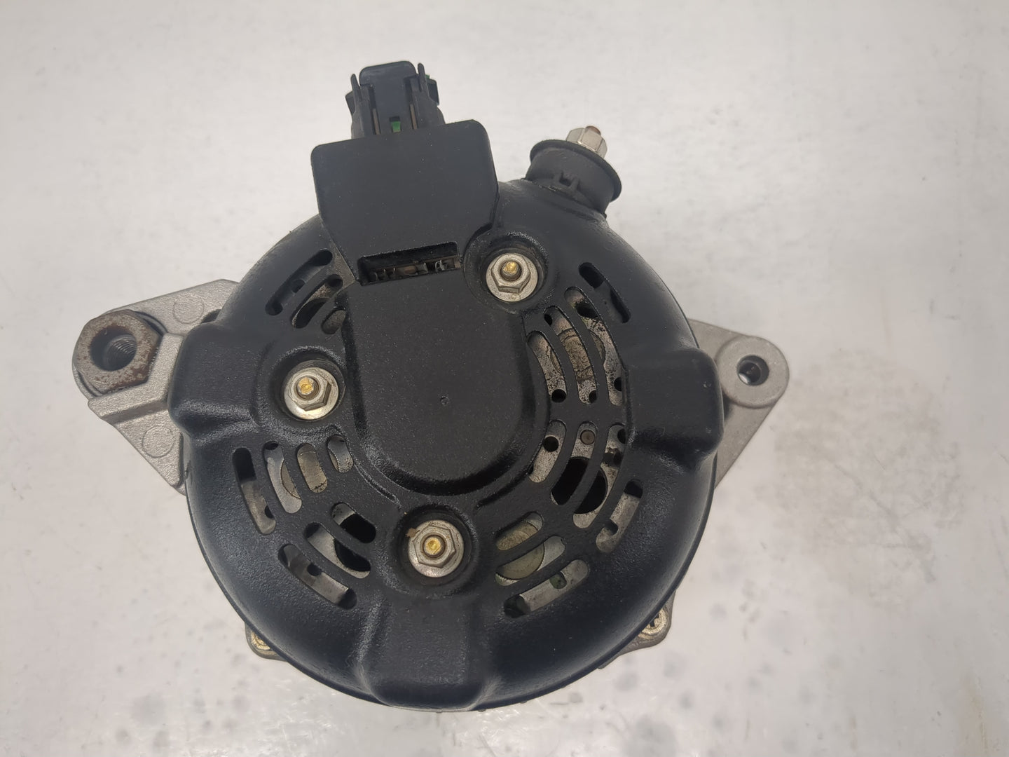 2011-2013 Toyota Corolla Alternator Replacement Generator Charging Assembly Engine OEM Fits Fits 2011 2012 2013 2014 OEM Use