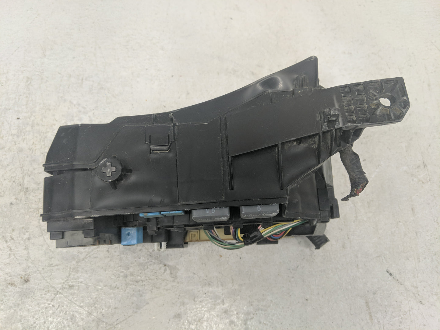 2011 Toyota Corolla Fusebox Fuse Box Panel Relay Module Fits OEM Used Auto Parts - Oemusedautoparts1.com