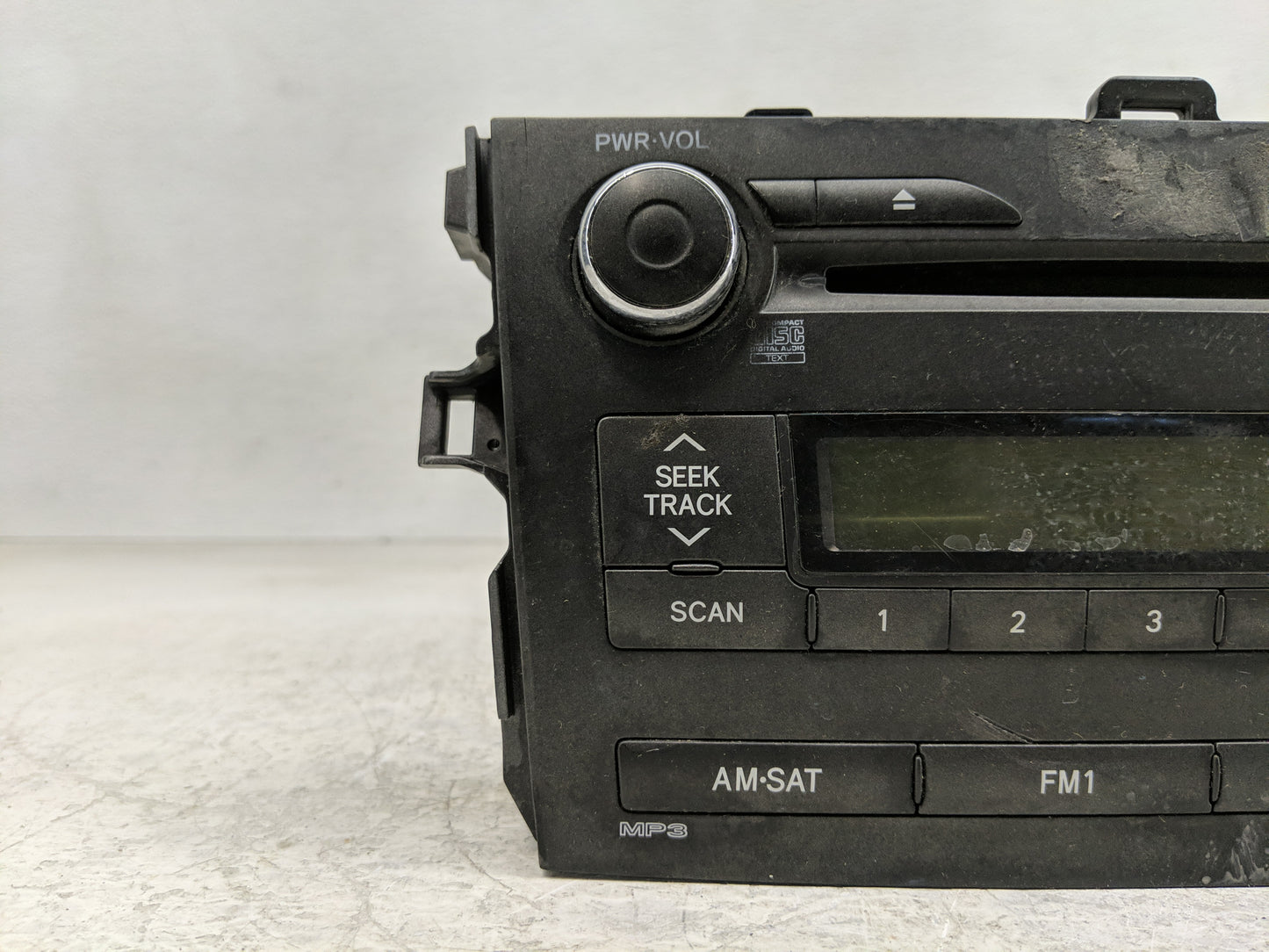 2011-2012 Toyota Corolla Radio AM FM Cd Player Receiver Replacement P/N:86120-02E60 Fits Fits 2011 2012 OEM Used Auto Parts 