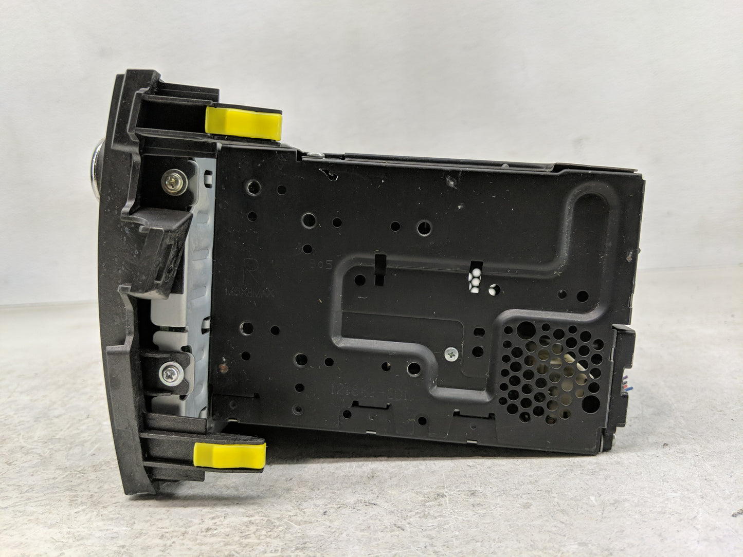 2011-2012 Toyota Corolla Radio AM FM Cd Player Receiver Replacement P/N:86120-02E60 Fits Fits 2011 2012 OEM Used Auto Parts 