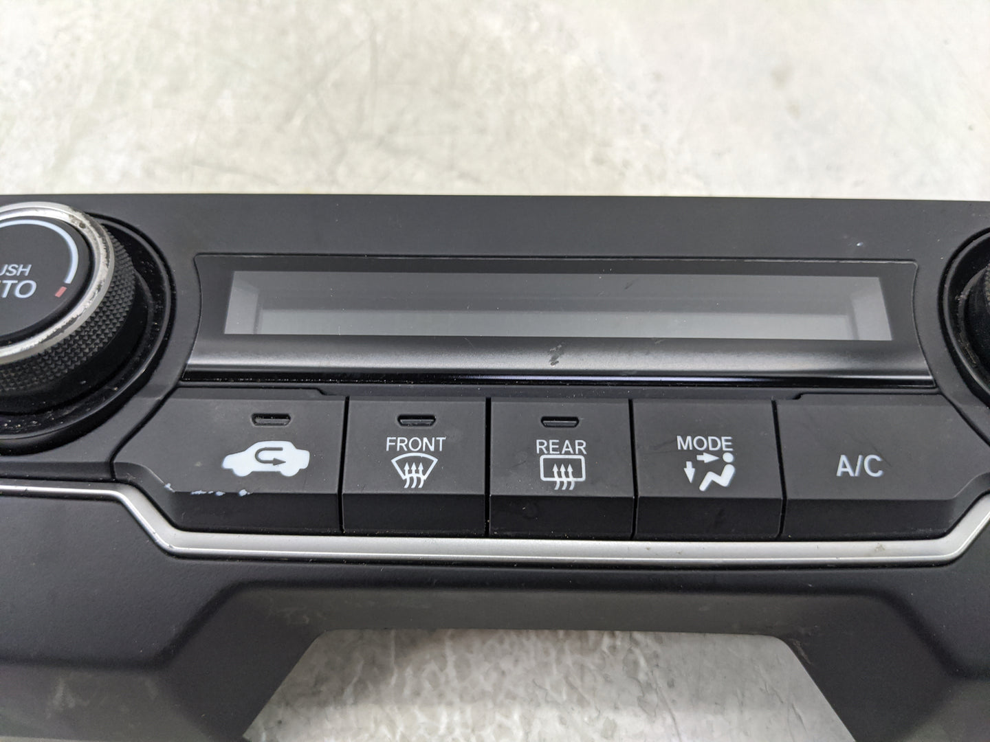 2009-2013 Toyota Corolla Climate Control Module Temperature AC/Heater Replacement P/N:79600TBAA120M1 Fits OEM Used Auto Part