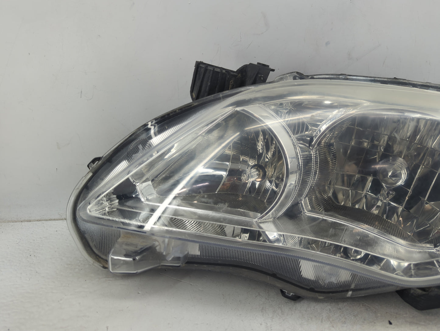 2011-2013 Toyota Corolla Driver Left Oem Head Light Headlight Lamp - Oemusedautoparts1.com