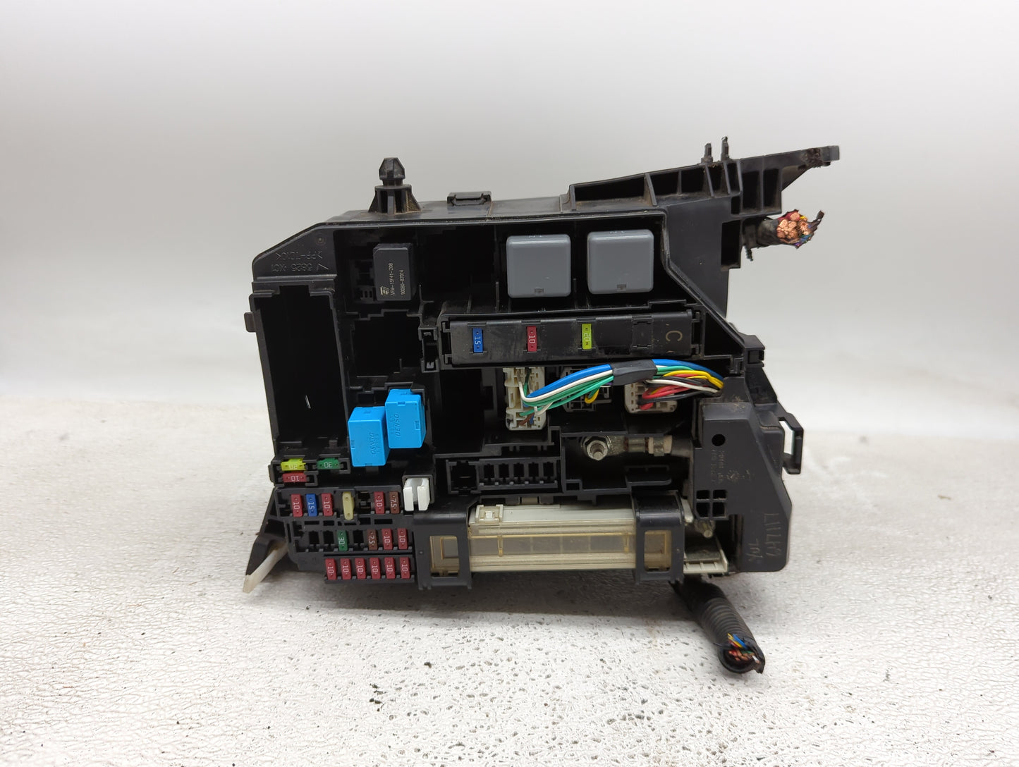 2009-2013 Toyota Corolla Fusebox Fuse Box Panel Relay Module P/N:82662-02270 Fits Fits 2009 2010 2011 2012 2013 2014 OEM Use