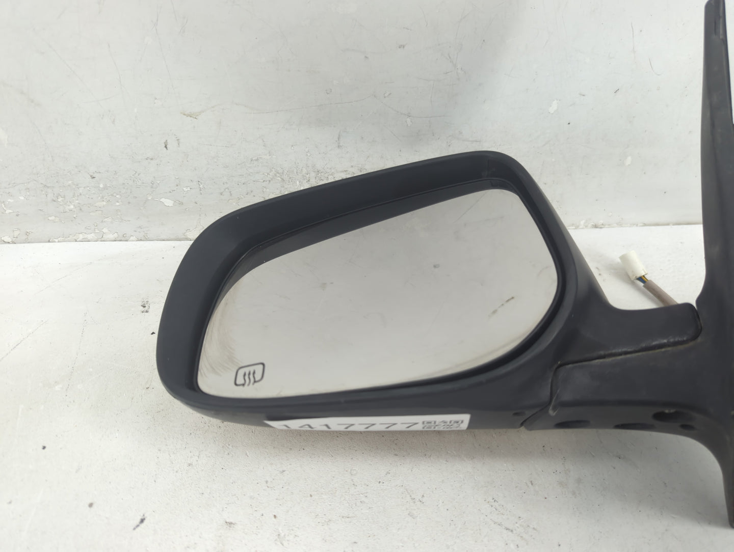 2009-2013 Toyota Corolla Driver Side View Mirror - Left Door Mirror OEM Used - Oemusedautoparts1.com