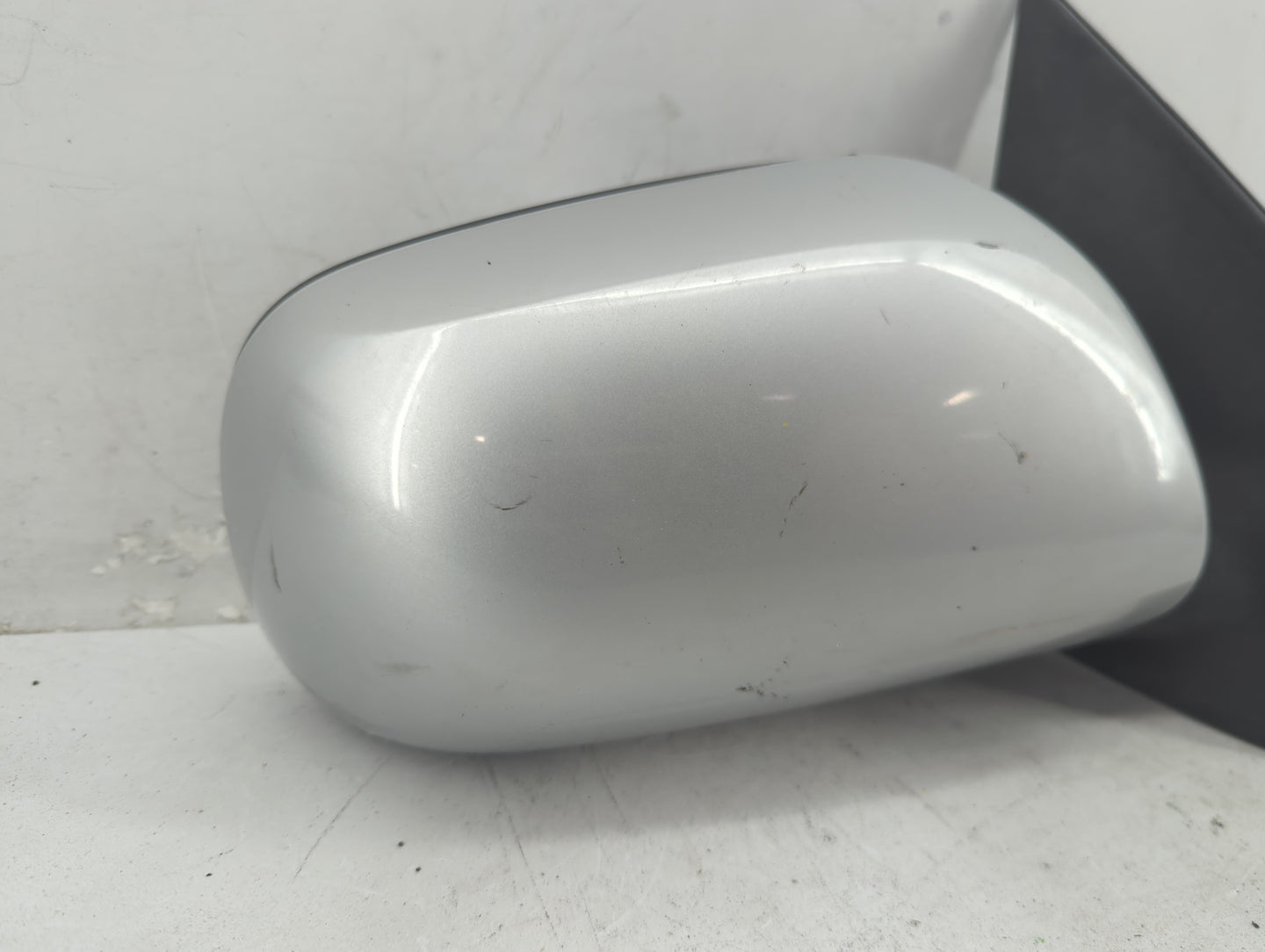 2009-2013 Toyota Corolla Passenger Side View Mirror - Right Door Mirror OEM Used - Oemusedautoparts1.com