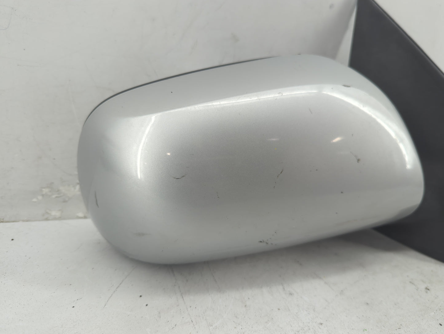 2009-2013 Toyota Corolla Passenger Side View Mirror - Right Door Mirror OEM Used - Oemusedautoparts1.com
