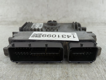 2011 Toyota Corolla PCM Engine Control Computer ECU ECM PCU OEM P/N:89661-02061 28334266 Fits OEM Used Auto Parts - Oemuseda
