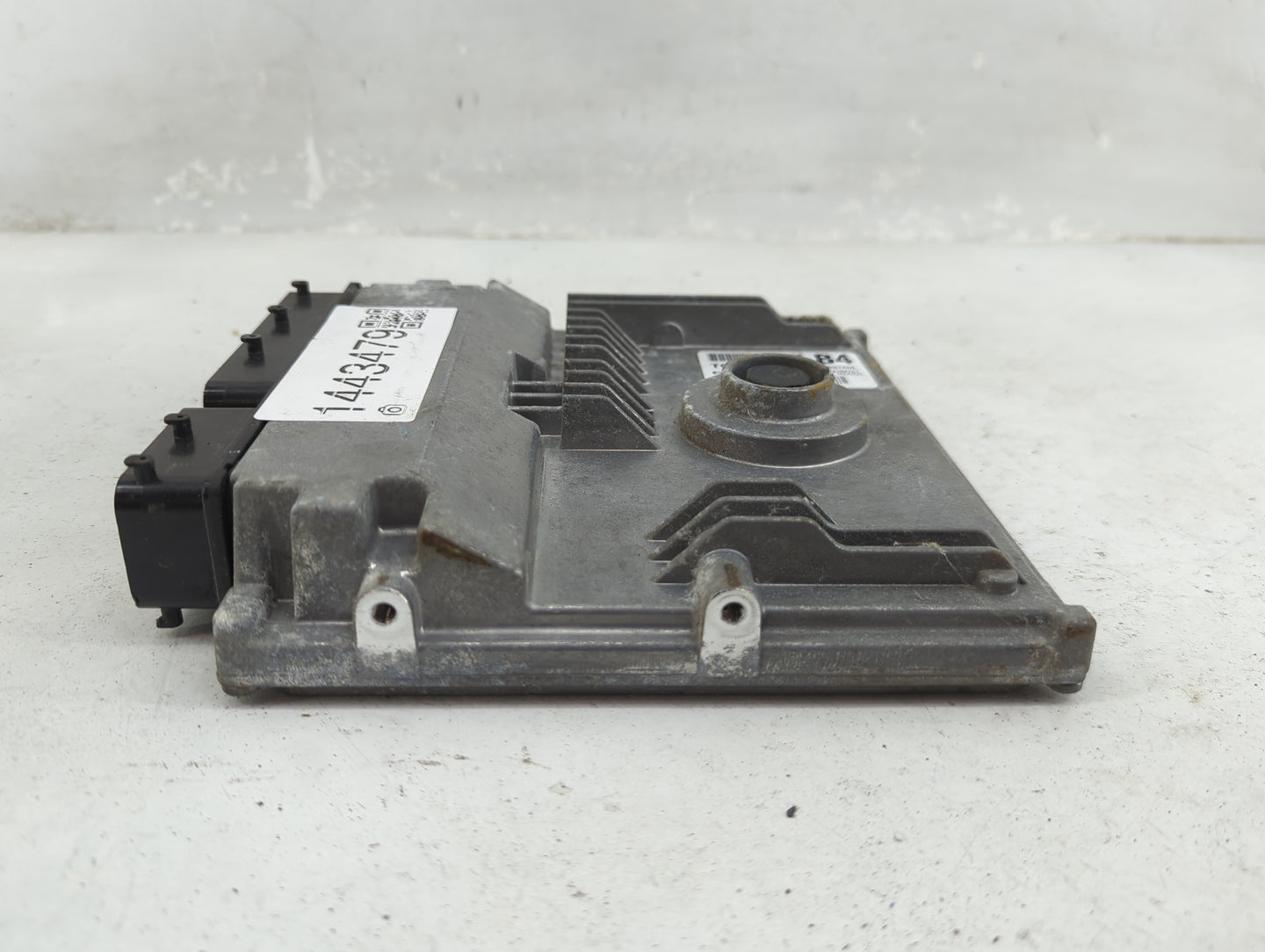 2011 Toyota Corolla PCM Engine Control Computer ECU ECM PCU OEM P/N:89661-02Q60 28308761 Fits OEM Used Auto Parts - Oemuseda