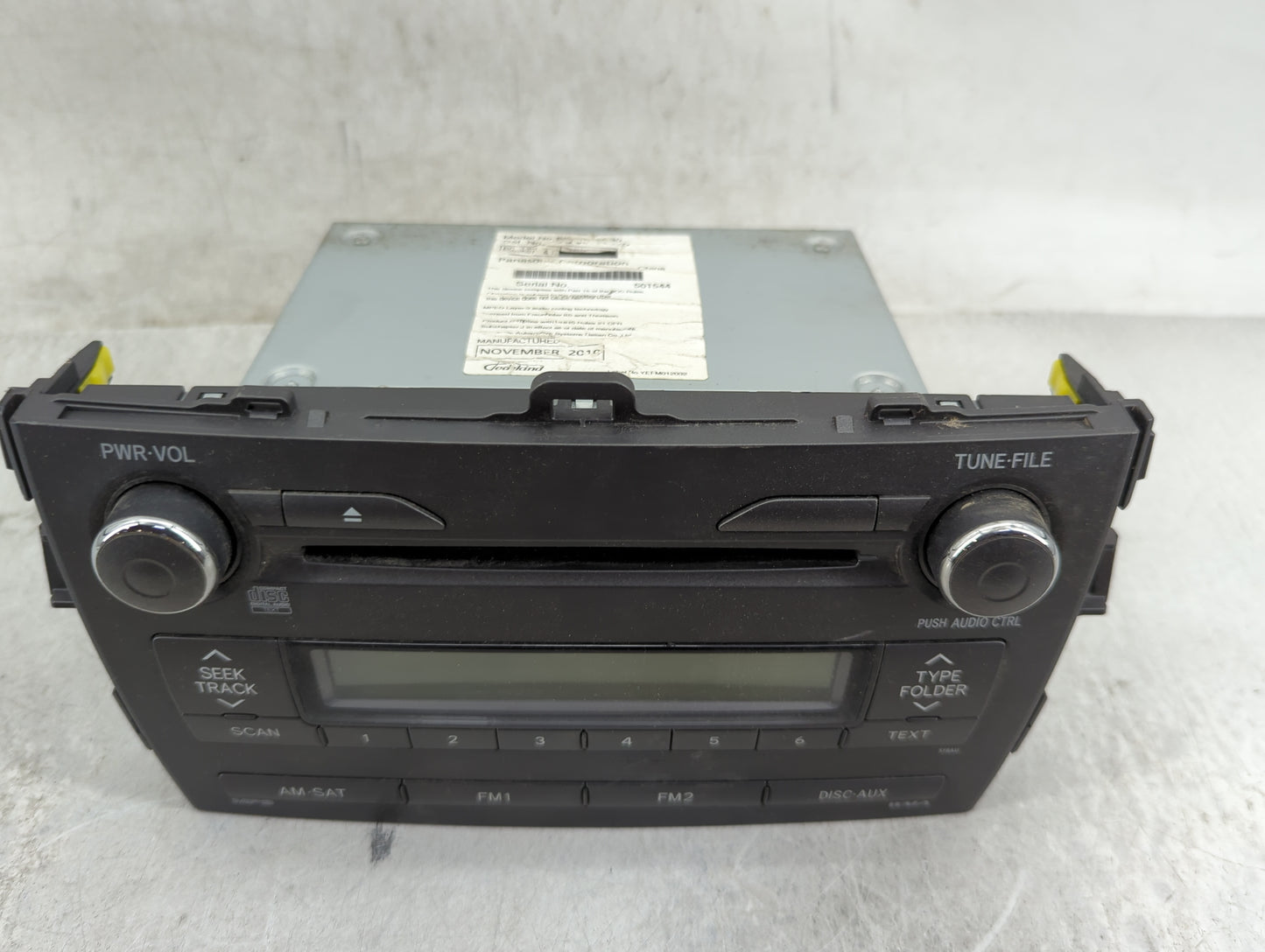 2011-2012 Toyota Corolla Radio AM FM Cd Player Receiver Replacement P/N:86120-12E90 Fits Fits 2011 2012 OEM Used Auto Parts 