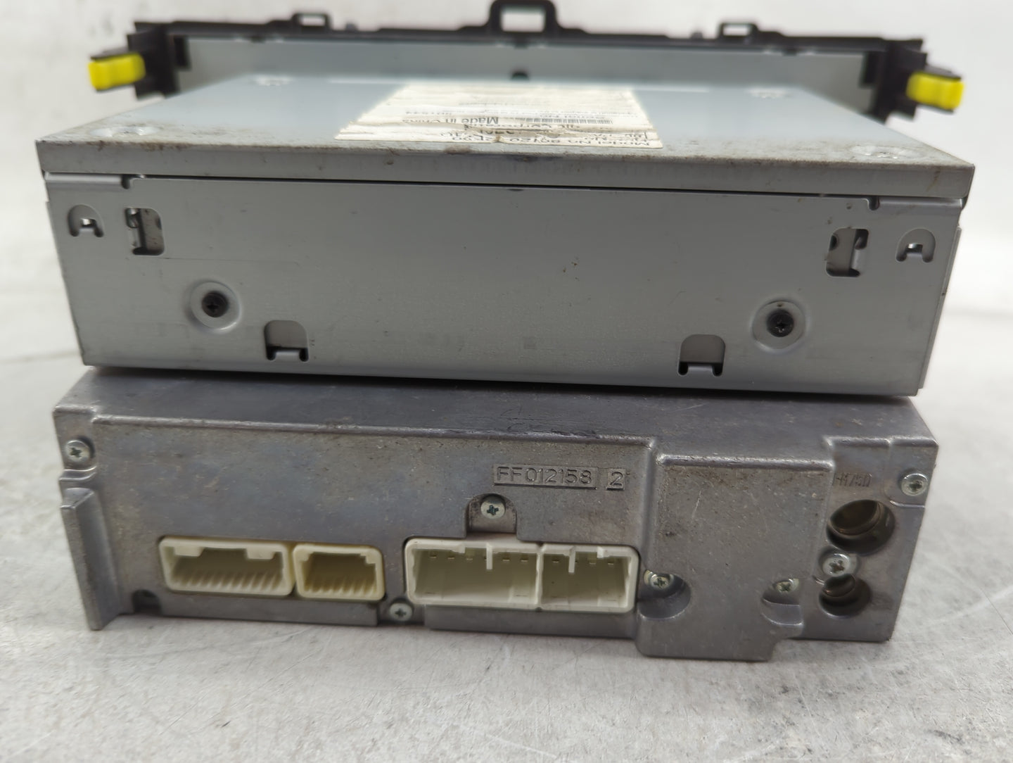 2011-2012 Toyota Corolla Radio AM FM Cd Player Receiver Replacement P/N:86120-12E90 Fits Fits 2011 2012 OEM Used Auto Parts 