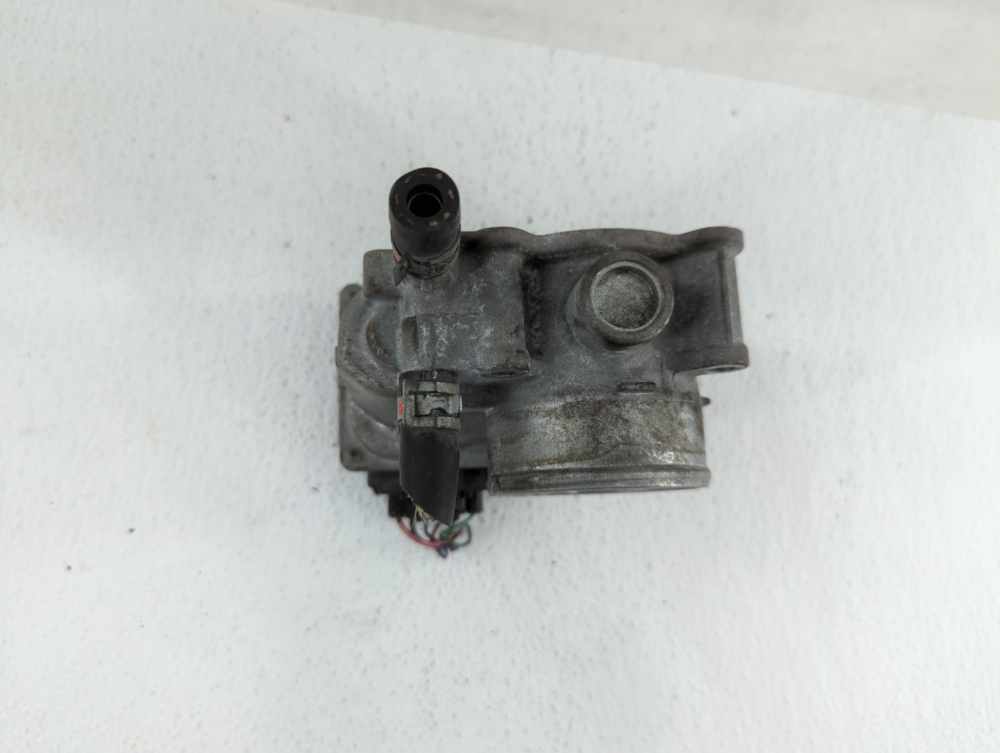 2011-2018 Toyota Corolla Throttle Body P/N:22030-0T080 Fits Fits 2011 2012 2013 2014 2015 2016 2017 2018 OEM Used Auto Parts