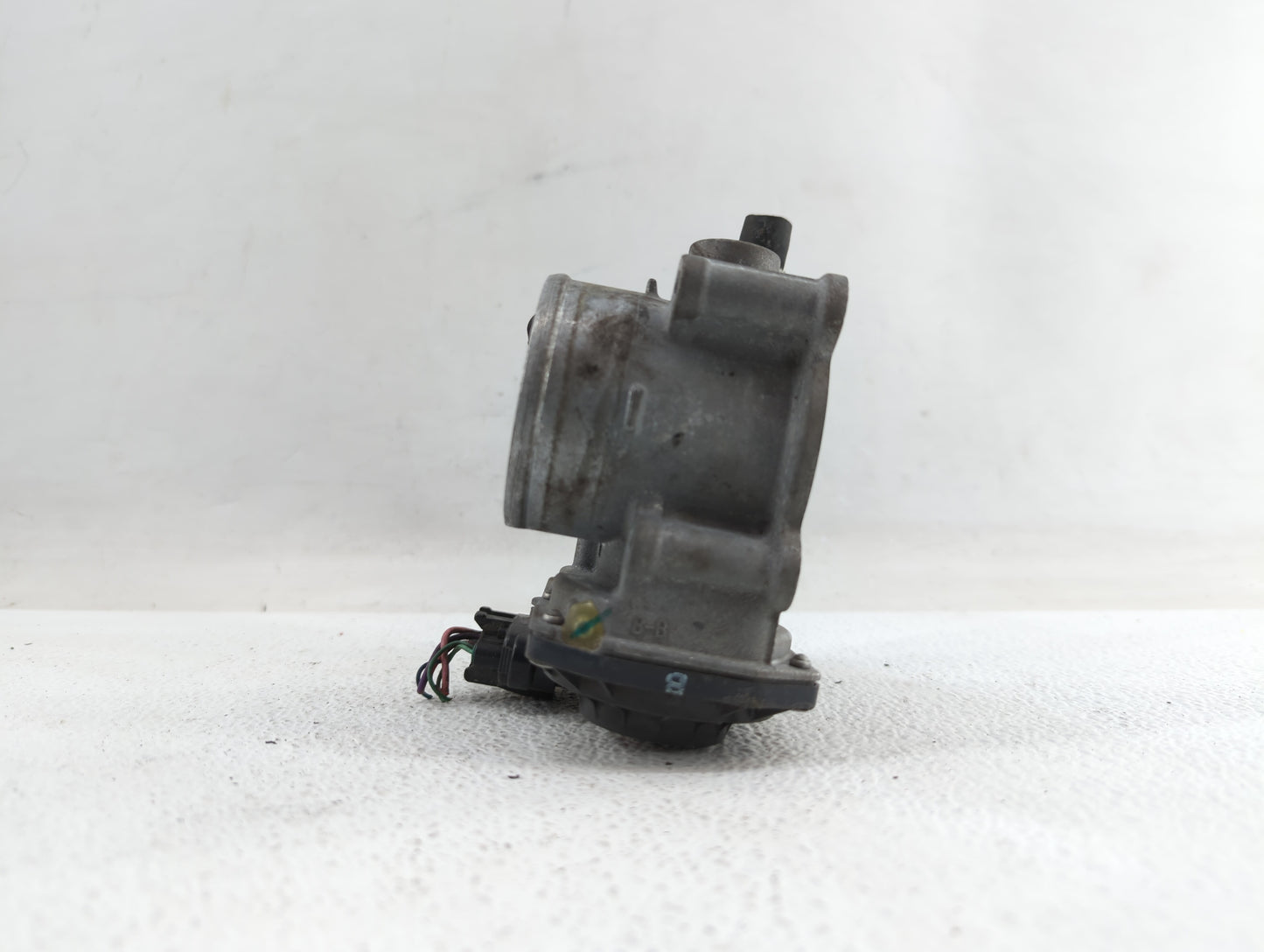 2011-2018 Toyota Corolla Throttle Body P/N:22030-0T080 Fits Fits 2011 2012 2013 2014 2015 2016 2017 2018 OEM Used Auto Parts