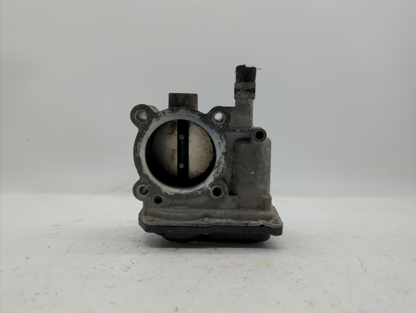 2011-2018 Toyota Corolla Throttle Body P/N:22030-0T080 Fits Fits 2011 2012 2013 2014 2015 2016 2017 2018 OEM Used Auto Parts