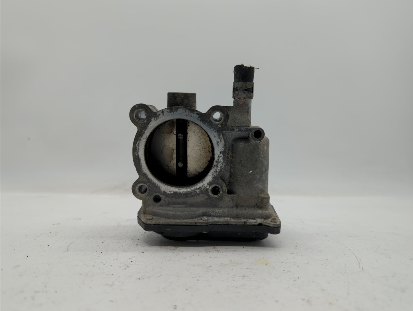 2011-2018 Toyota Corolla Throttle Body P/N:22030-0T080 Fits Fits 2011 2012 2013 2014 2015 2016 2017 2018 OEM Used Auto Parts