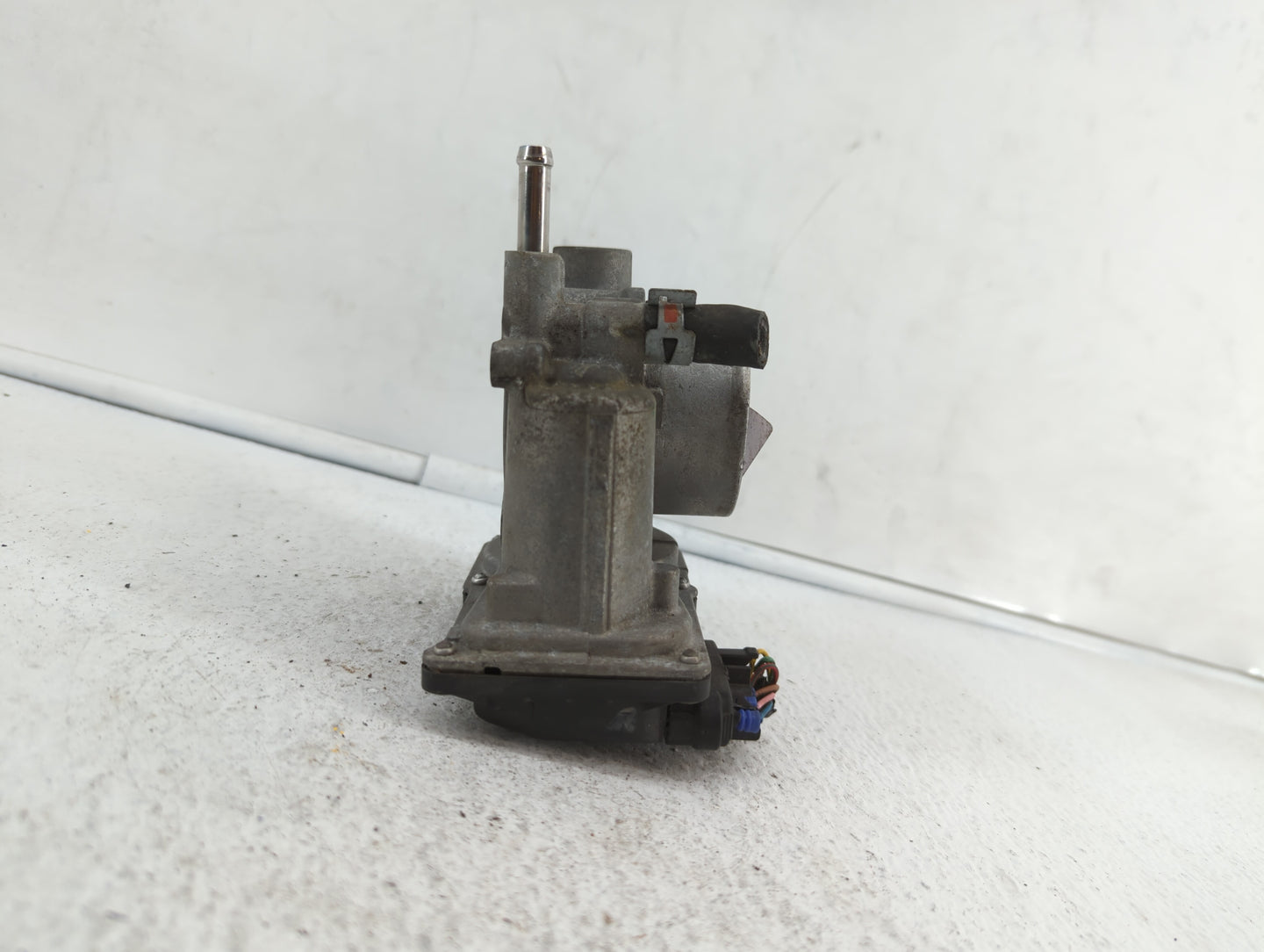 2011-2018 Toyota Corolla Throttle Body P/N:22030-0T080 Fits Fits 2011 2012 2013 2014 2015 2016 2017 2018 OEM Used Auto Parts