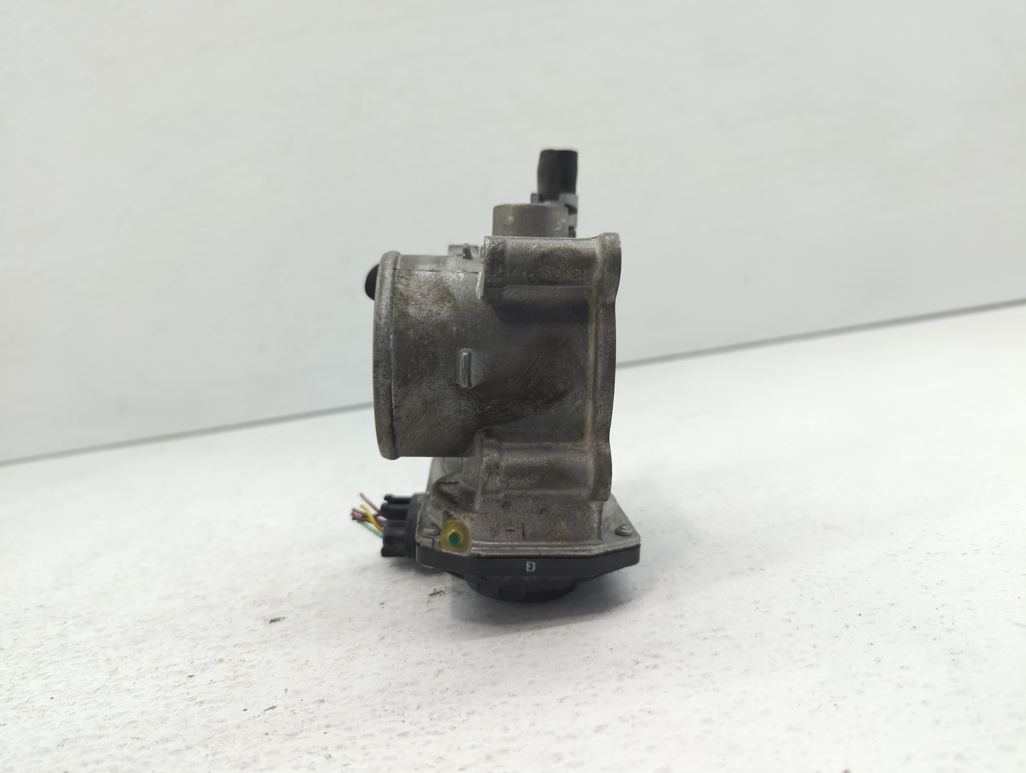 2011-2019 Toyota Corolla Throttle Body P/N:22030-0T080 Fits Fits 2011 2012 2013 2014 2015 2016 2017 2018 2019 OEM Used Auto 
