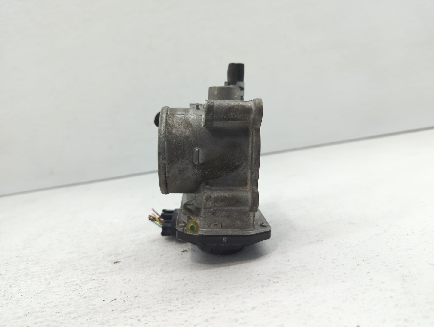 2011-2019 Toyota Corolla Throttle Body P/N:22030-0T080 Fits Fits 2011 2012 2013 2014 2015 2016 2017 2018 2019 OEM Used Auto 