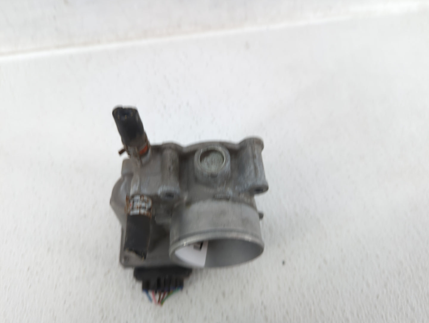 2011-2019 Toyota Corolla Throttle Body P/N:22030-0T080 Fits Fits 2011 2012 2013 2014 2015 2016 2017 2018 2019 OEM Used Auto 