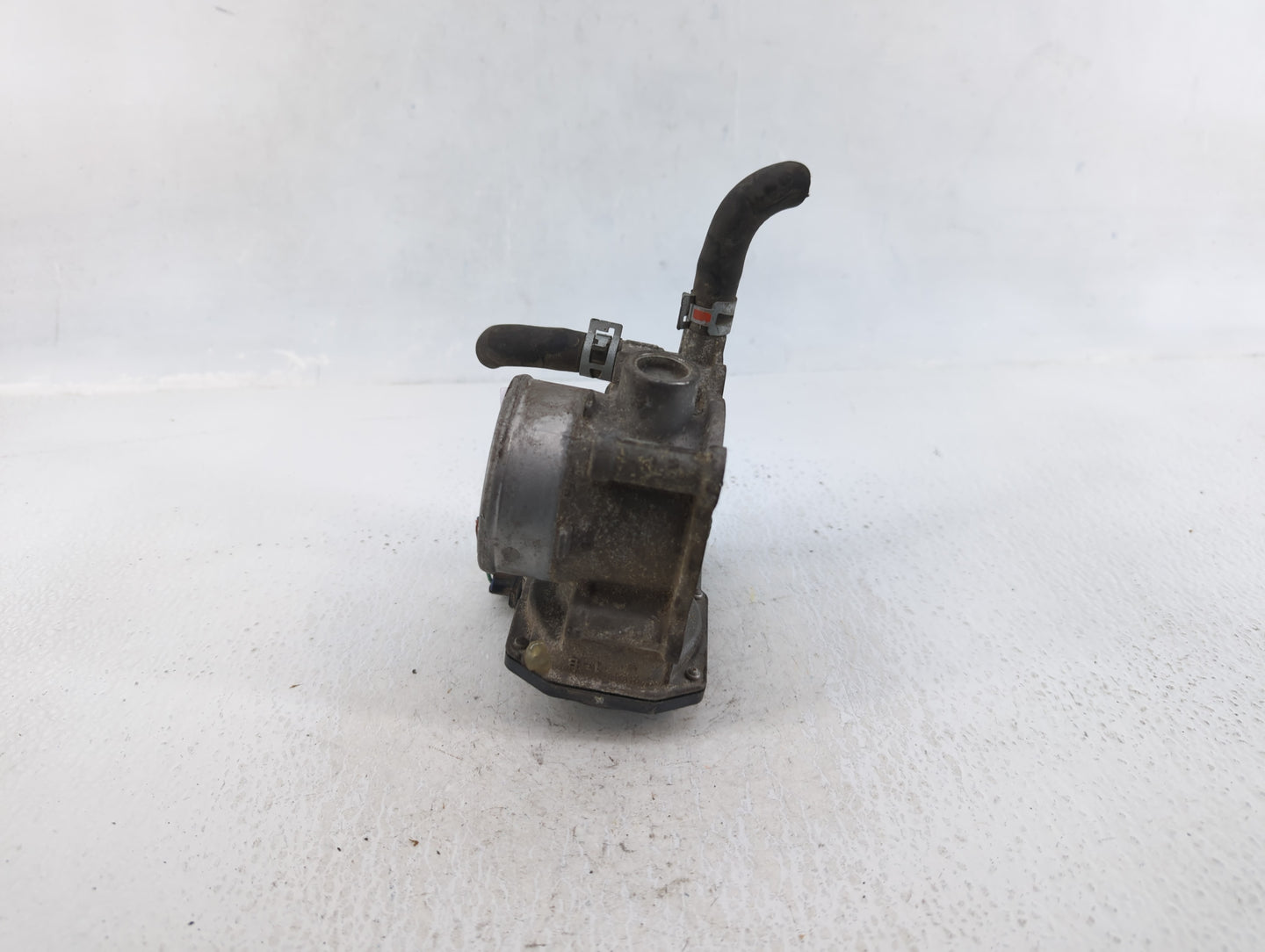 2011-2019 Toyota Corolla Throttle Body P/N:22030-0T080 Fits Fits 2011 2012 2013 2014 2015 2016 2017 2018 2019 OEM Used Auto 