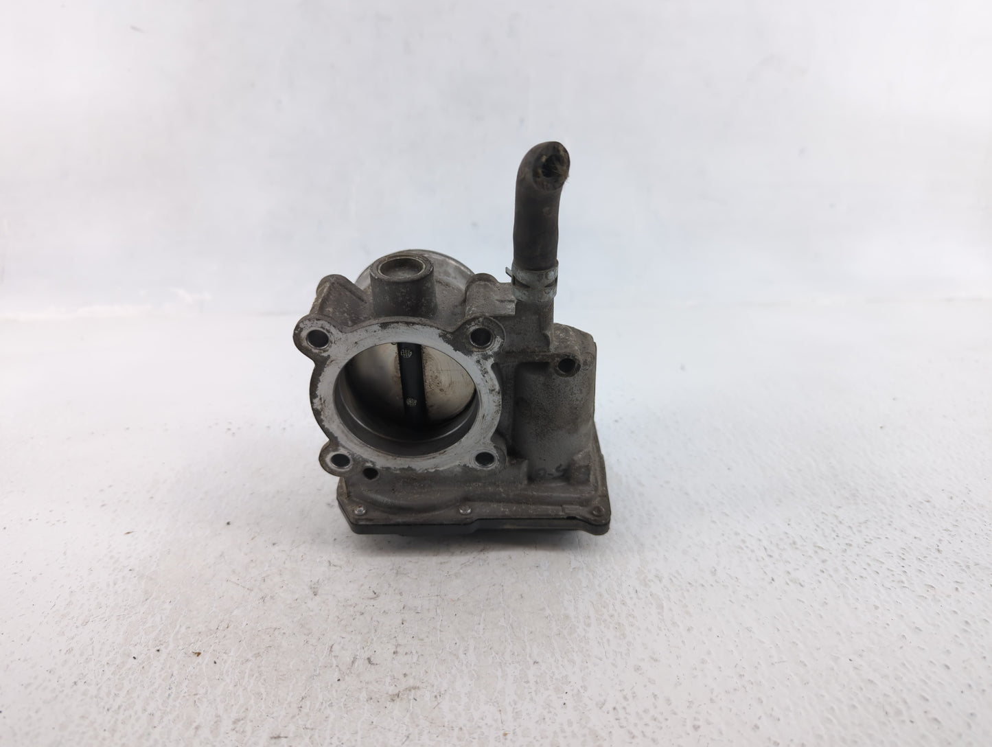 2011-2019 Toyota Corolla Throttle Body P/N:22030-0T080 Fits Fits 2011 2012 2013 2014 2015 2016 2017 2018 2019 OEM Used Auto 