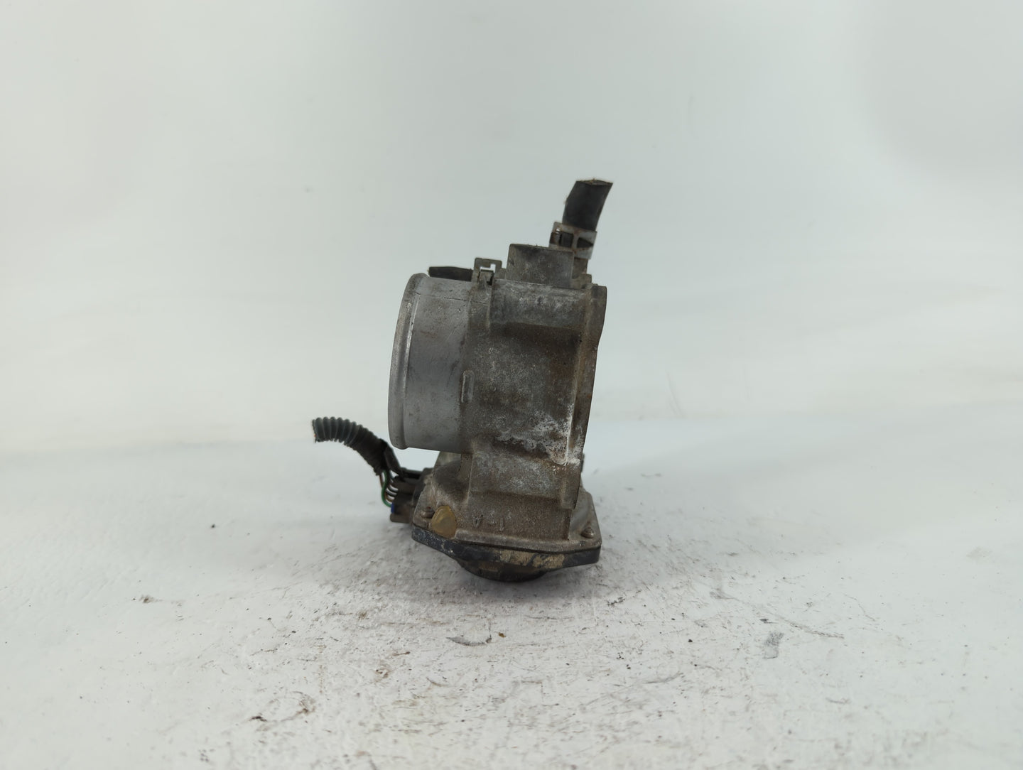 2011-2019 Toyota Corolla Throttle Body P/N:22030-0T080 Fits Fits 2011 2012 2013 2014 2015 2016 2017 2018 2019 OEM Used Auto 