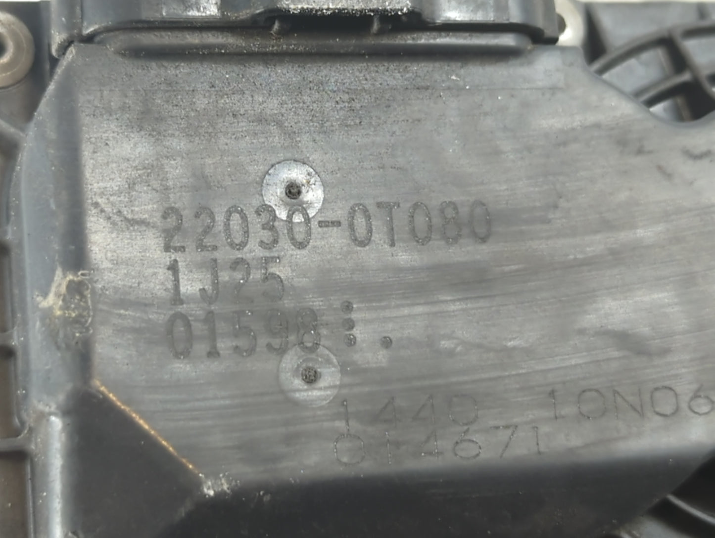 2011-2019 Toyota Corolla Throttle Body P/N:22030-0T080 Fits Fits 2011 2012 2013 2014 2015 2016 2017 2018 2019 OEM Used Auto 