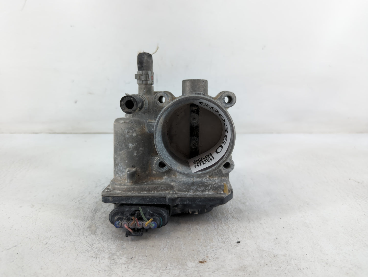 2011-2019 Toyota Corolla Throttle Body P/N:22030-0T080 Fits Fits 2011 2012 2013 2014 2015 2016 2017 2018 2019 OEM Used Auto 
