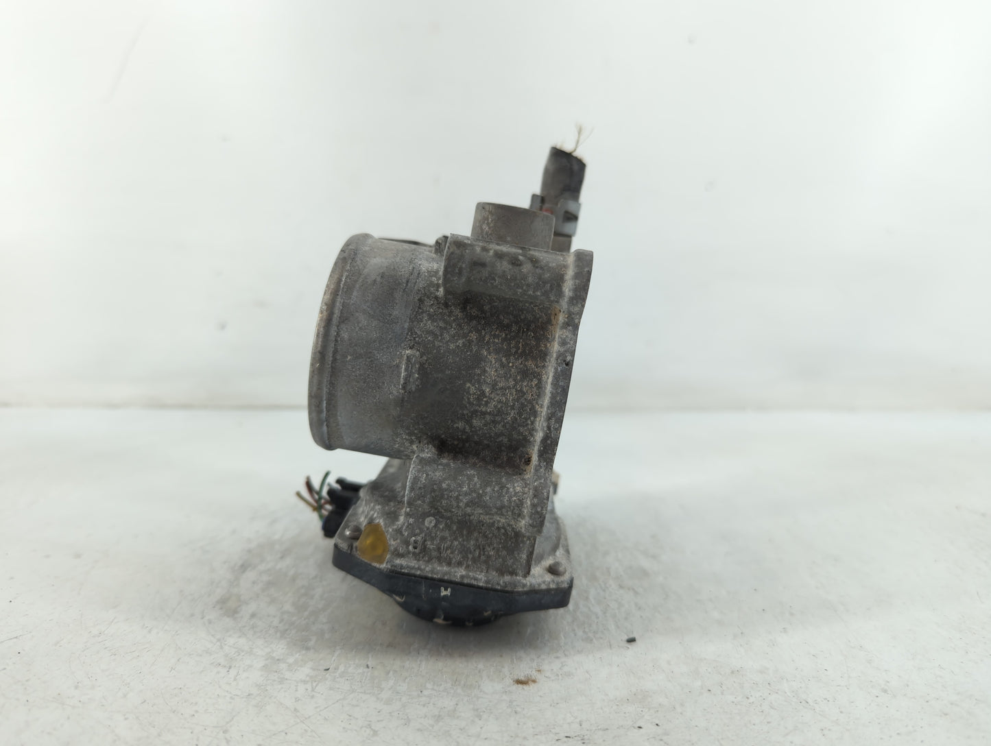 2011-2019 Toyota Corolla Throttle Body P/N:22030-0T080 Fits Fits 2011 2012 2013 2014 2015 2016 2017 2018 2019 OEM Used Auto 