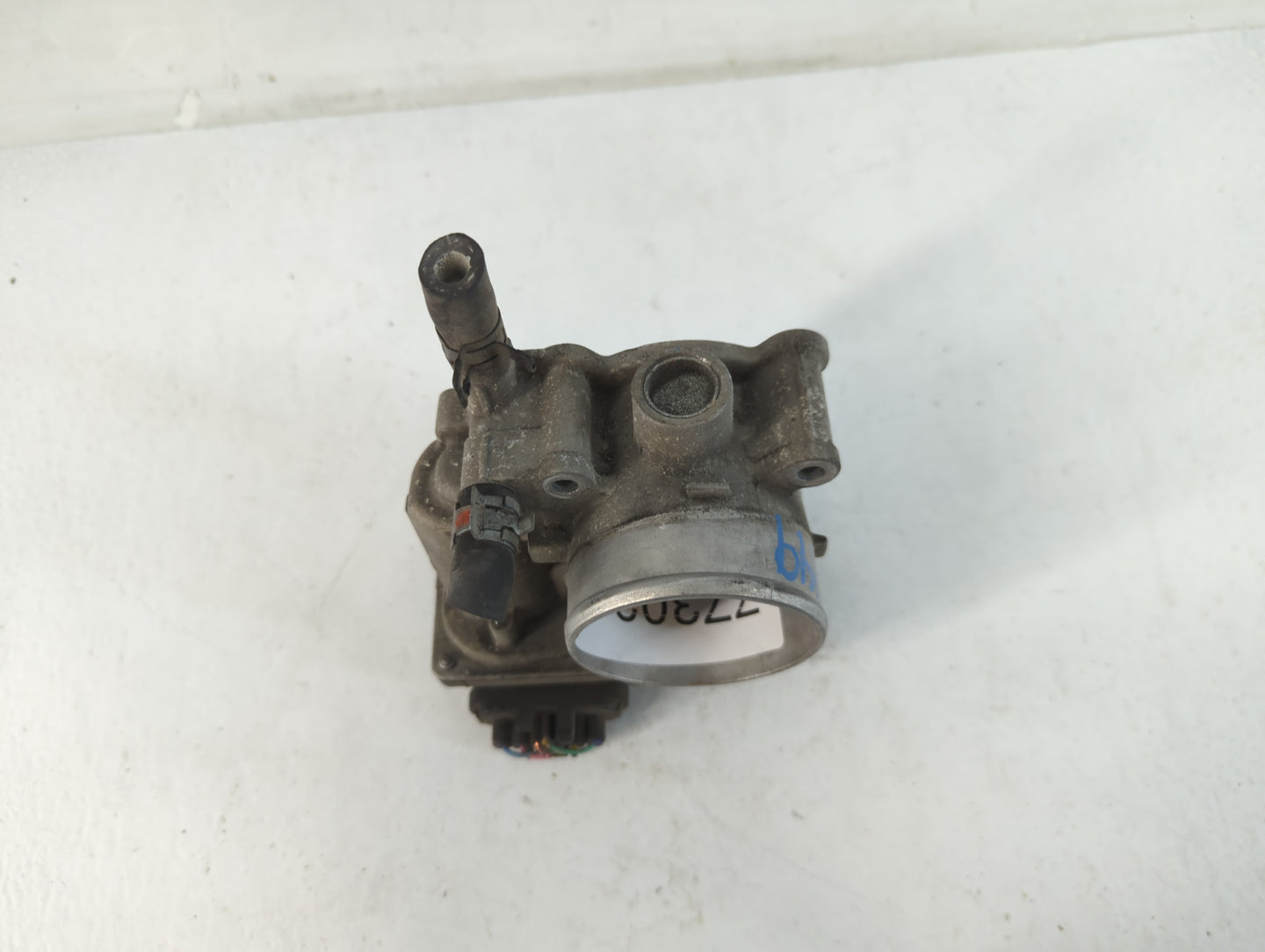 2011-2019 Toyota Corolla Throttle Body P/N:22030-0T080 Fits Fits 2011 2012 2013 2014 2015 2016 2017 2018 2019 OEM Used Auto 