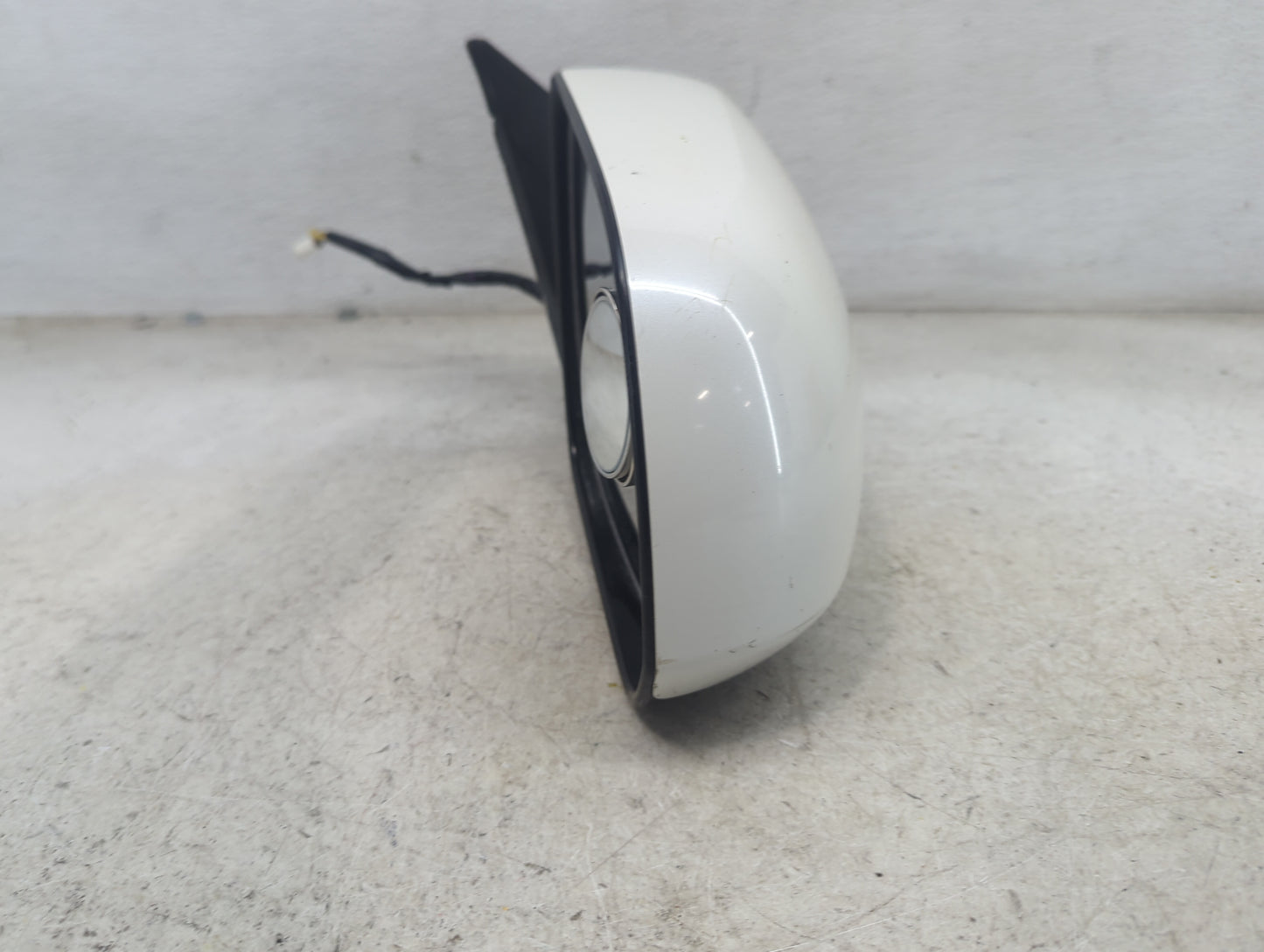 2008-2013 Toyota Highlander Passenger Side View Mirror - Right Door Mirror OEM Used - Oemusedautoparts1.com