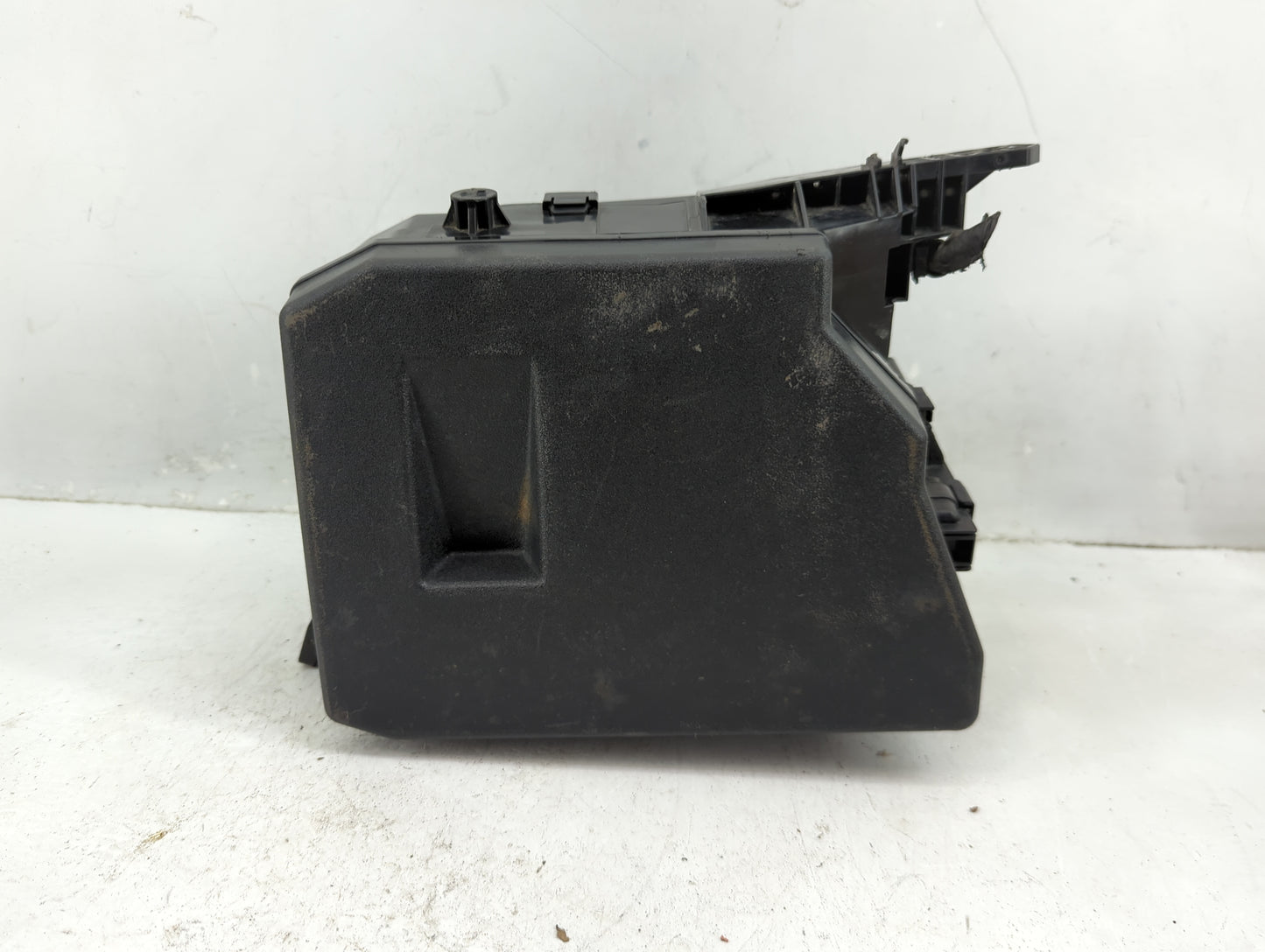 2009-2014 Toyota Matrix Fusebox Fuse Box Panel Relay Module P/N:82662-02270 Fits Fits 2009 2010 2011 2012 2013 2014 OEM Used