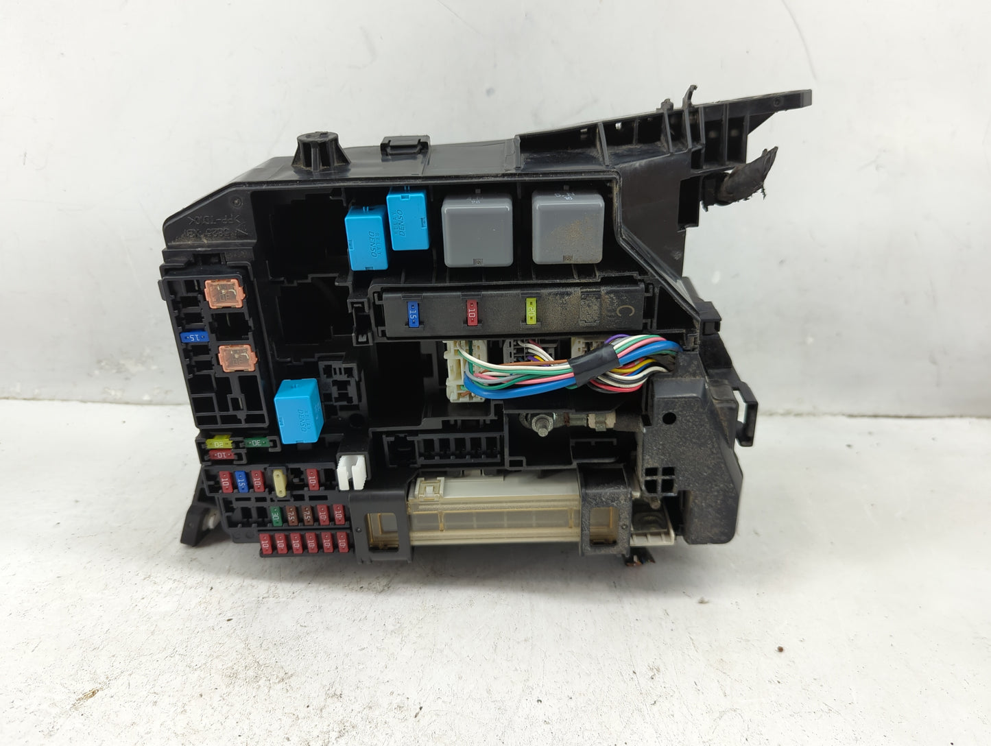 2009-2014 Toyota Matrix Fusebox Fuse Box Panel Relay Module P/N:82662-02270 Fits Fits 2009 2010 2011 2012 2013 2014 OEM Used