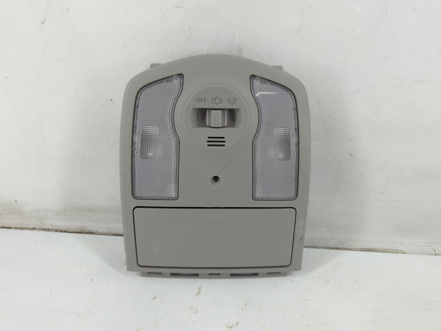 2011 Toyota Prius Overhead Roof Console - Oemusedautoparts1.com