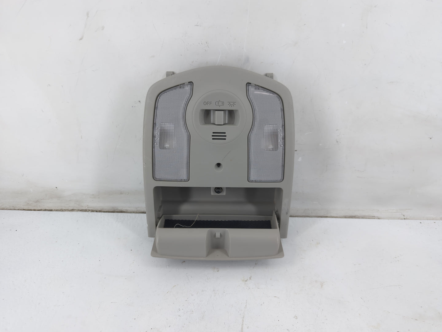 2011 Toyota Prius Overhead Roof Console - Oemusedautoparts1.com